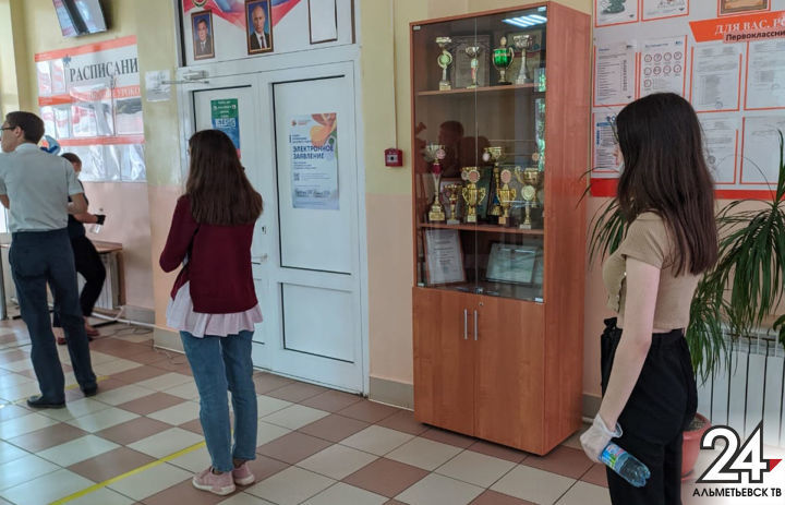 Для школьников Татарстана стал доступен навигатор для подготовки к ЕГЭ и ОГЭ