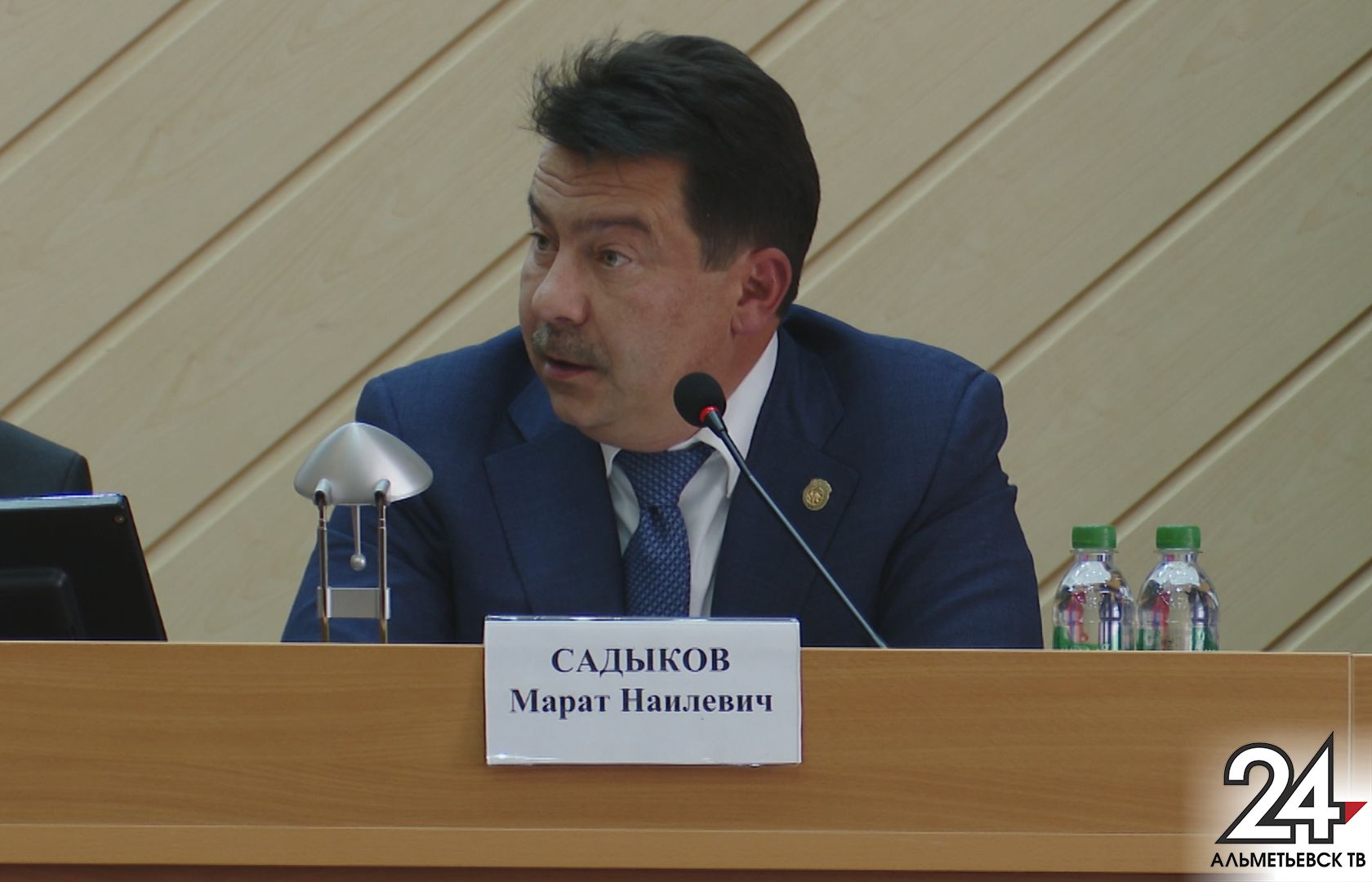 Министр здравоохранения Марат Садыков принял участие в медсовете в Альметьевске
