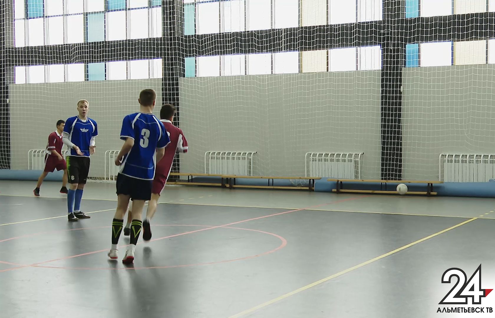Студенческий турнир по мини-футболу прошел в Альметьевске