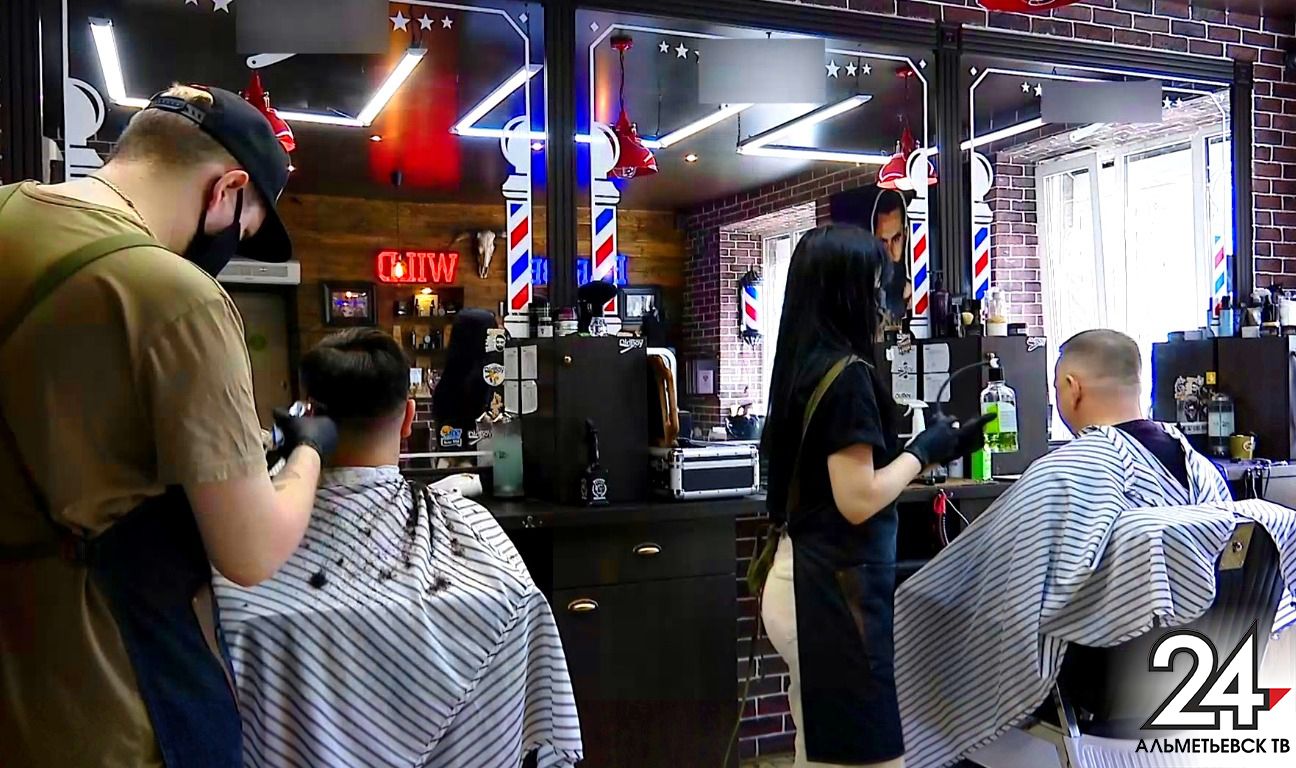 В понедельник парикмахерскую посетило 34 человека