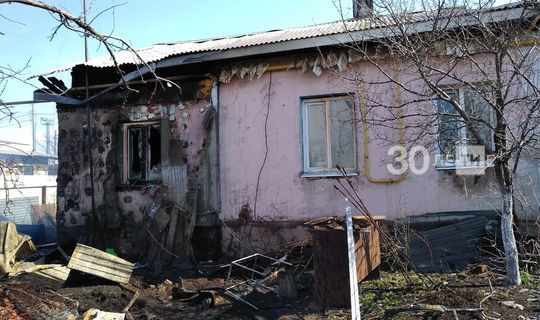 В Альметьевске произошел пожар в жилом доме на две семьи