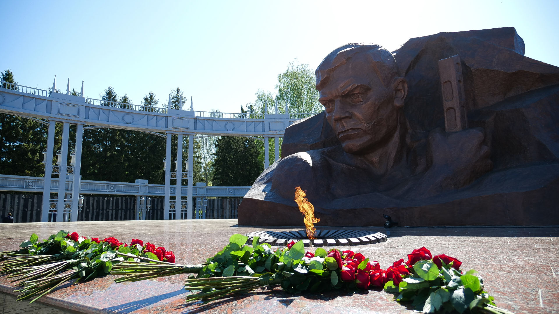 В Альметьевске в День Победы открылся после реконструкции мемориал «Вечный огонь»&nbsp;