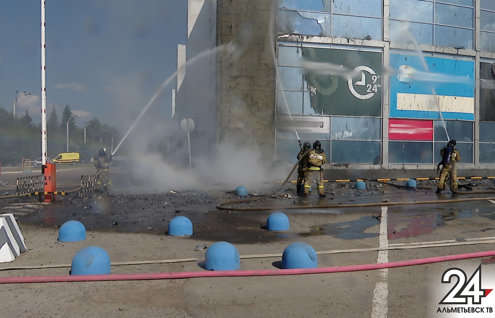 Пожар «Панорамы» в Альметьевске начался из-за перебоя в электрощитовой магазина одежды