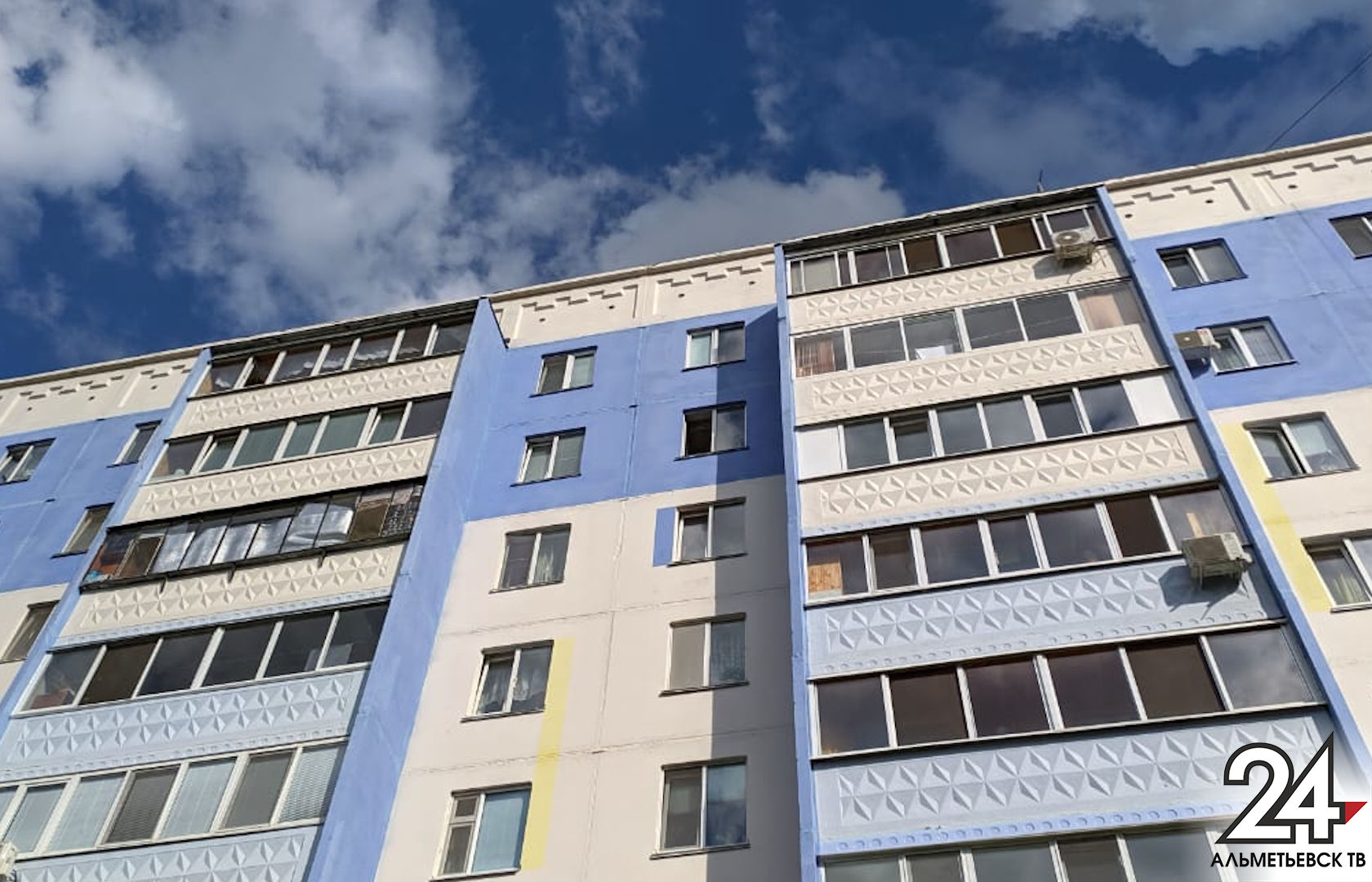 Следователи возбудили уголовное дело после падения ребенка с 9 этажа в Альметьевске
