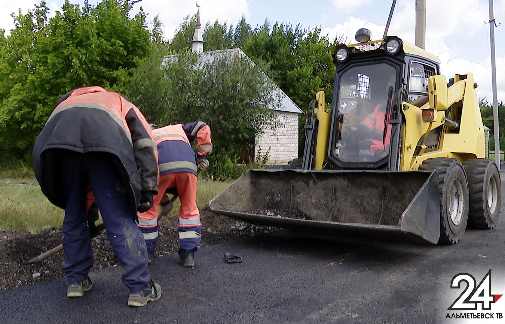 В Альметьевске приступили к ремонту дорог на выезде в Набережные Челны