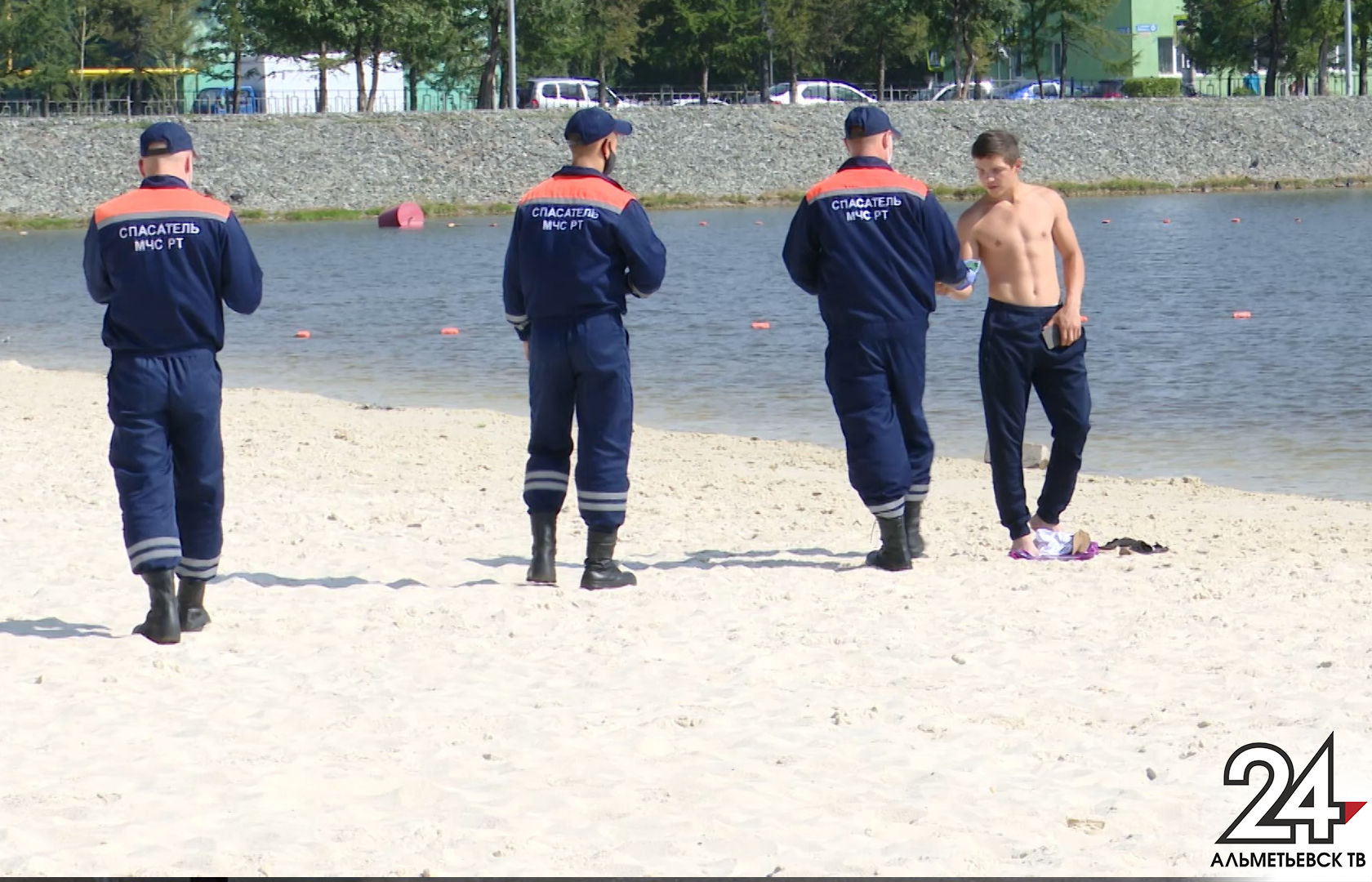 Спасатели патрулируют территорию озера и дикие пляжи в Альметьевске&nbsp;