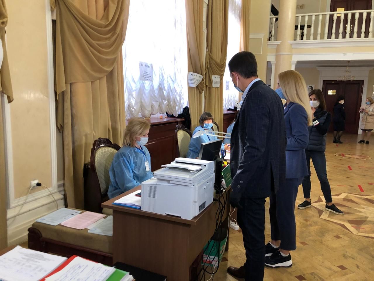 Глава Альметьевского района Тимур Нагуманов проголосовал на осенних выборах