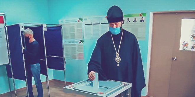 Епископ Альметьевский и Бугульминский Владыка Мефодий принял участие в выборах