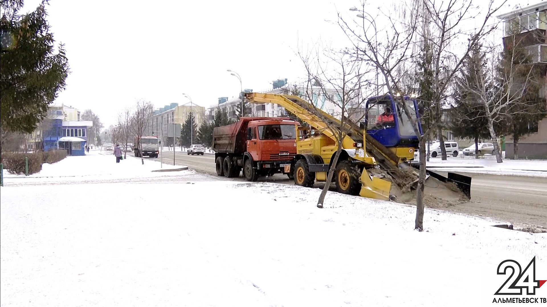 Дорожники в Альметьевске всю неделю устраняли последствия снегопадов