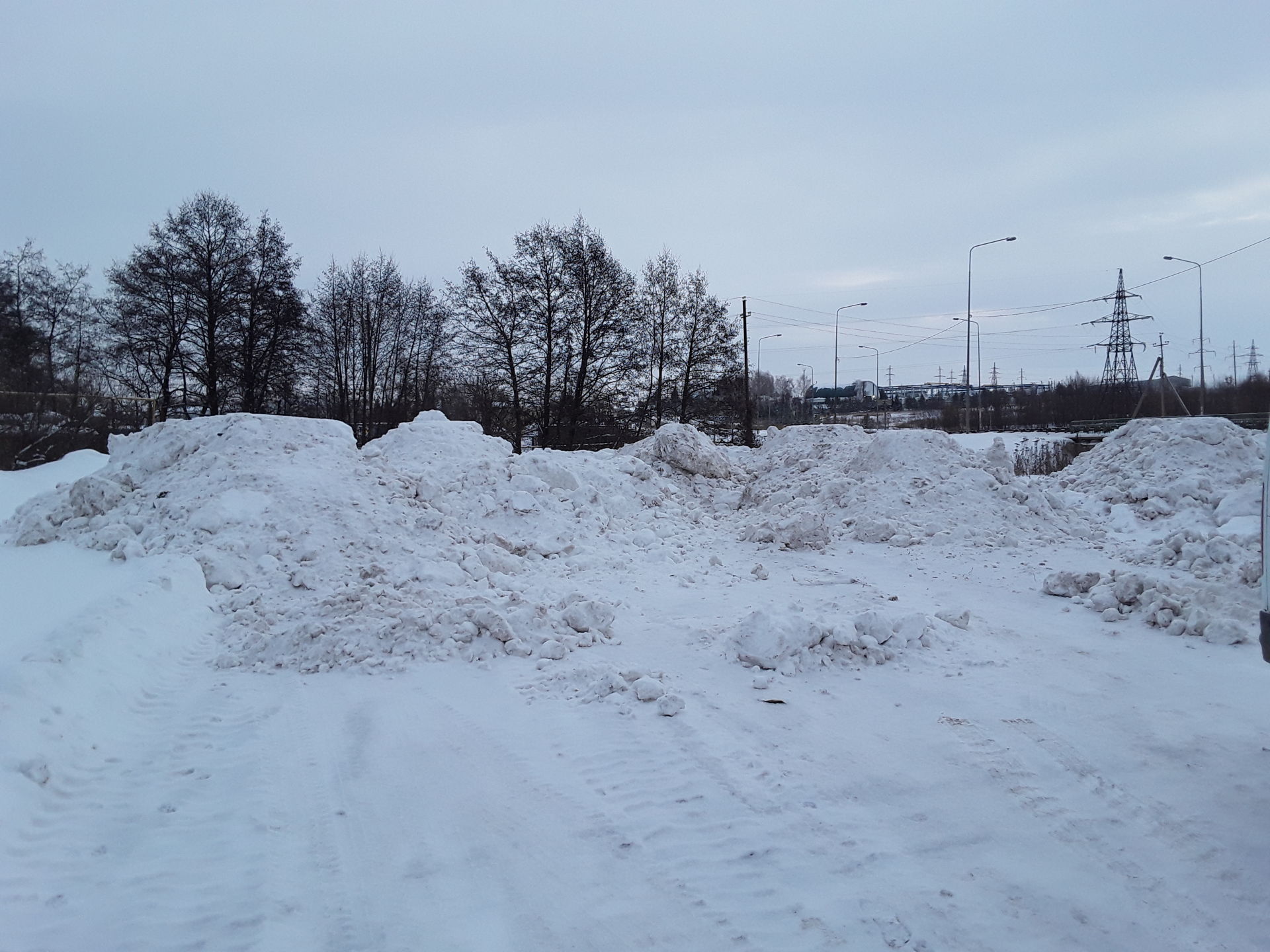 Экологи обнаружили в Альметьевске свалку грязного снега