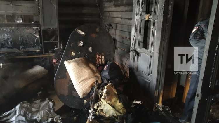 В Татарстане на пожаре погибла почти вся семья