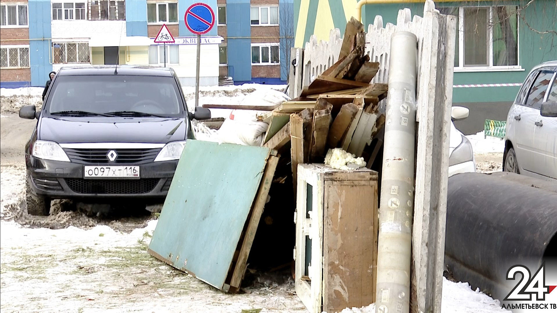 Мусорные баталии: из-за чего ссорятся жители двух дворов в Альметьевске