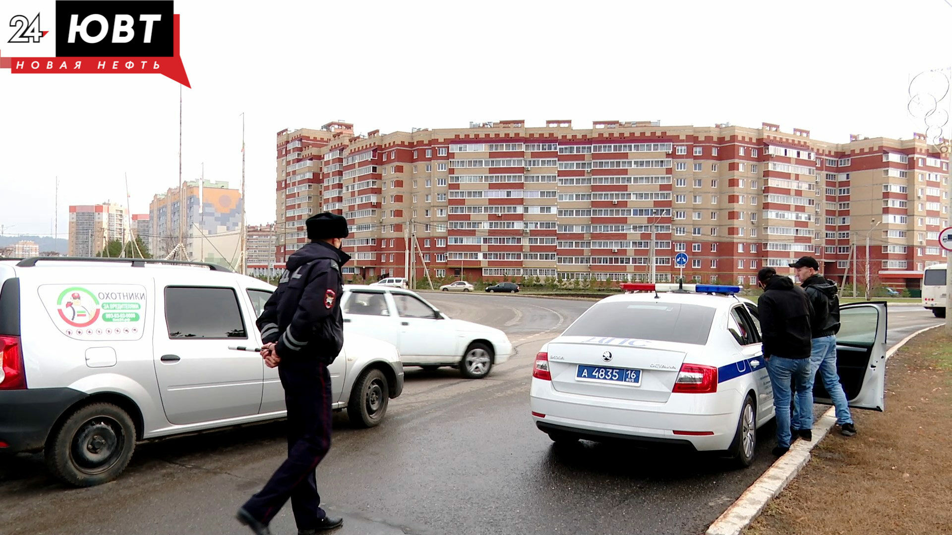 В Альметьевске полиция проверяет, соблюдают ли в автобусах и служебных авто масочный режим