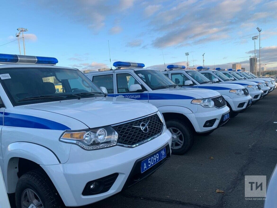 В Татарстане полицейские получили ключи от 63 автомобилей