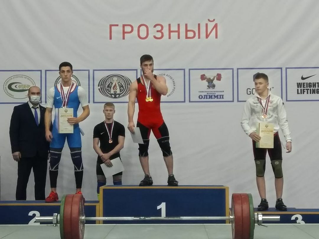Альметьевский спортсмен завоевал серебро на Первенстве России по тяжелой атлетике
