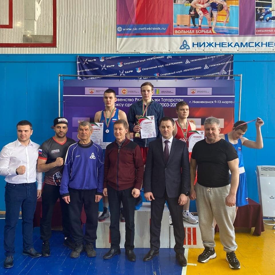 Два альметьевских боксера попали в сборную Татарстана