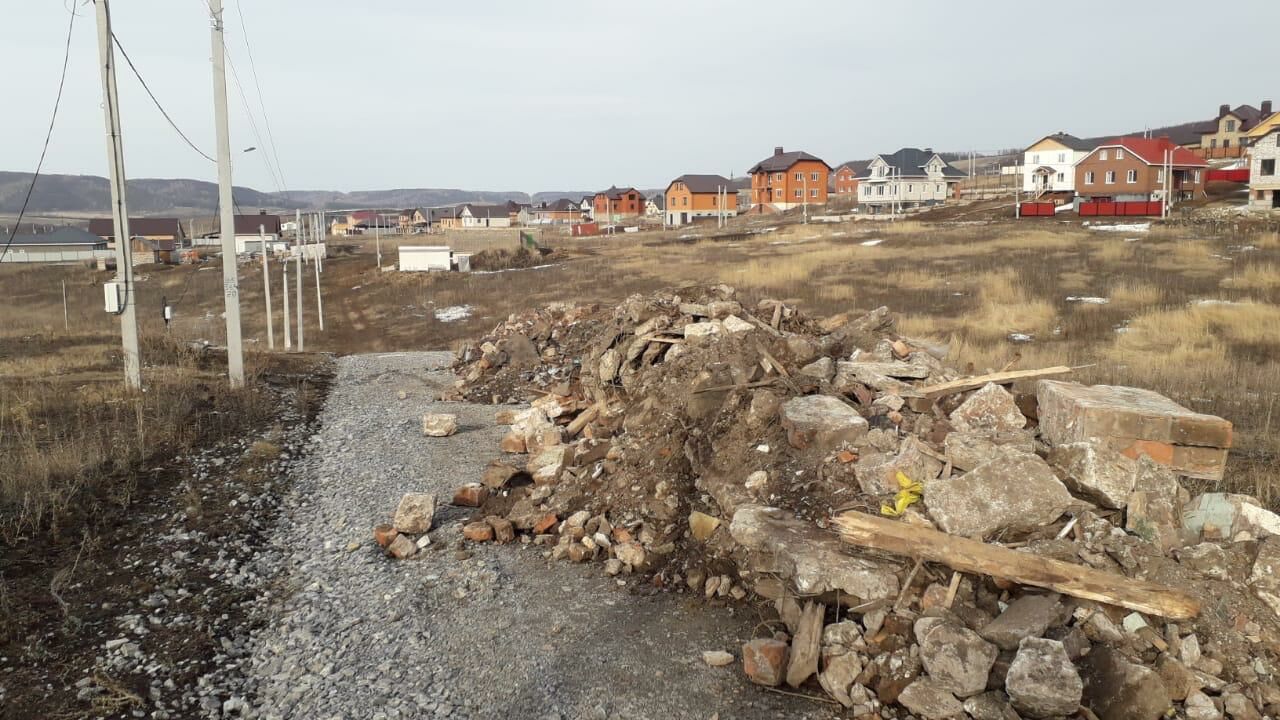 Альметьевец сообщил, что на одну из улиц в Урсале выгрузили строительный мусор