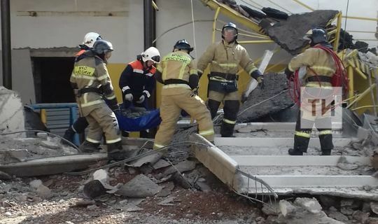 В Альметьевске на рабочего упала бетонная плита, 28-летний мужчина погиб
