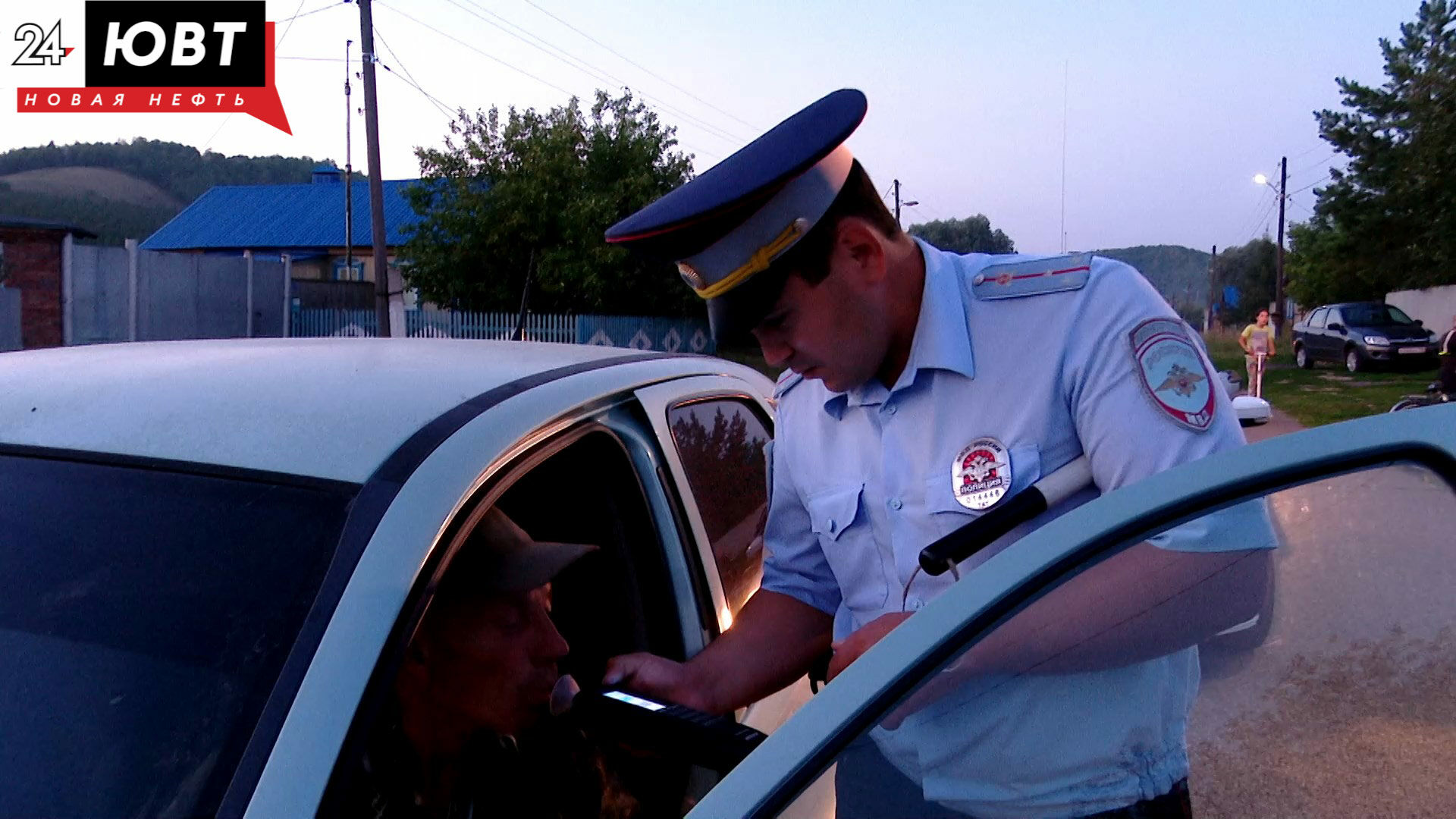 Автоинспекторы во время рейда проверили 450 водителей в Альметьевском районе