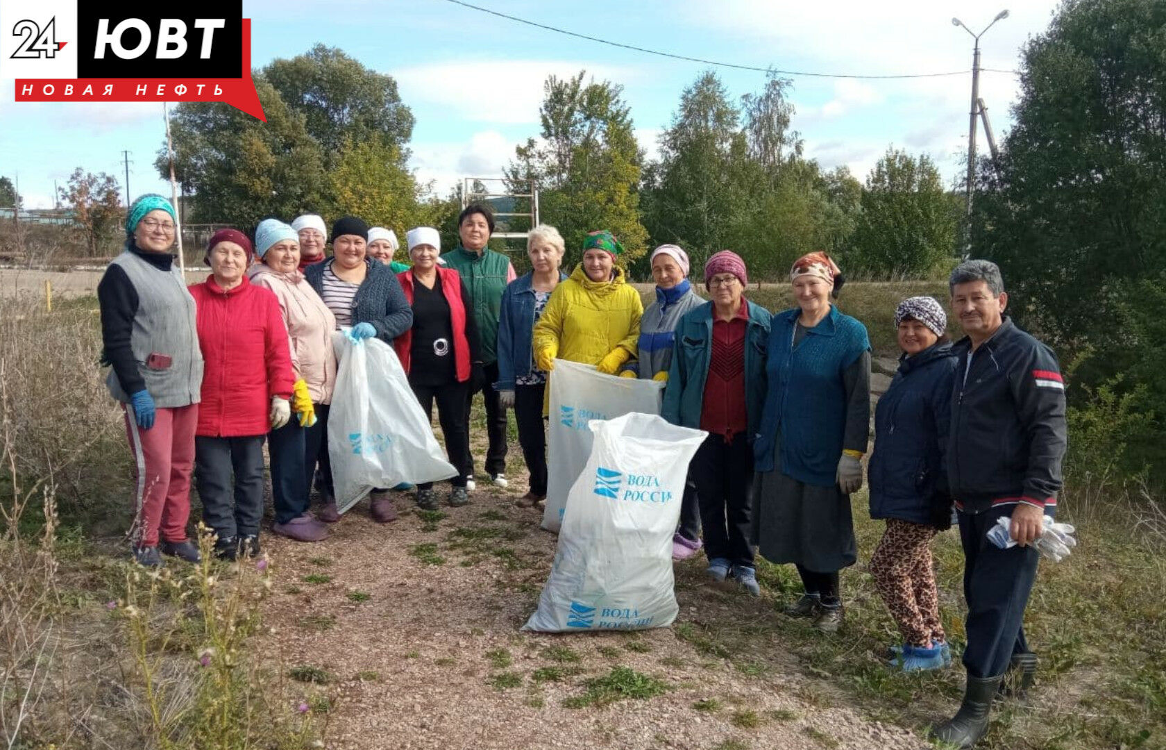 Оставили груды мусора: в Альметьевском районе навели порядок на берегах водоемов