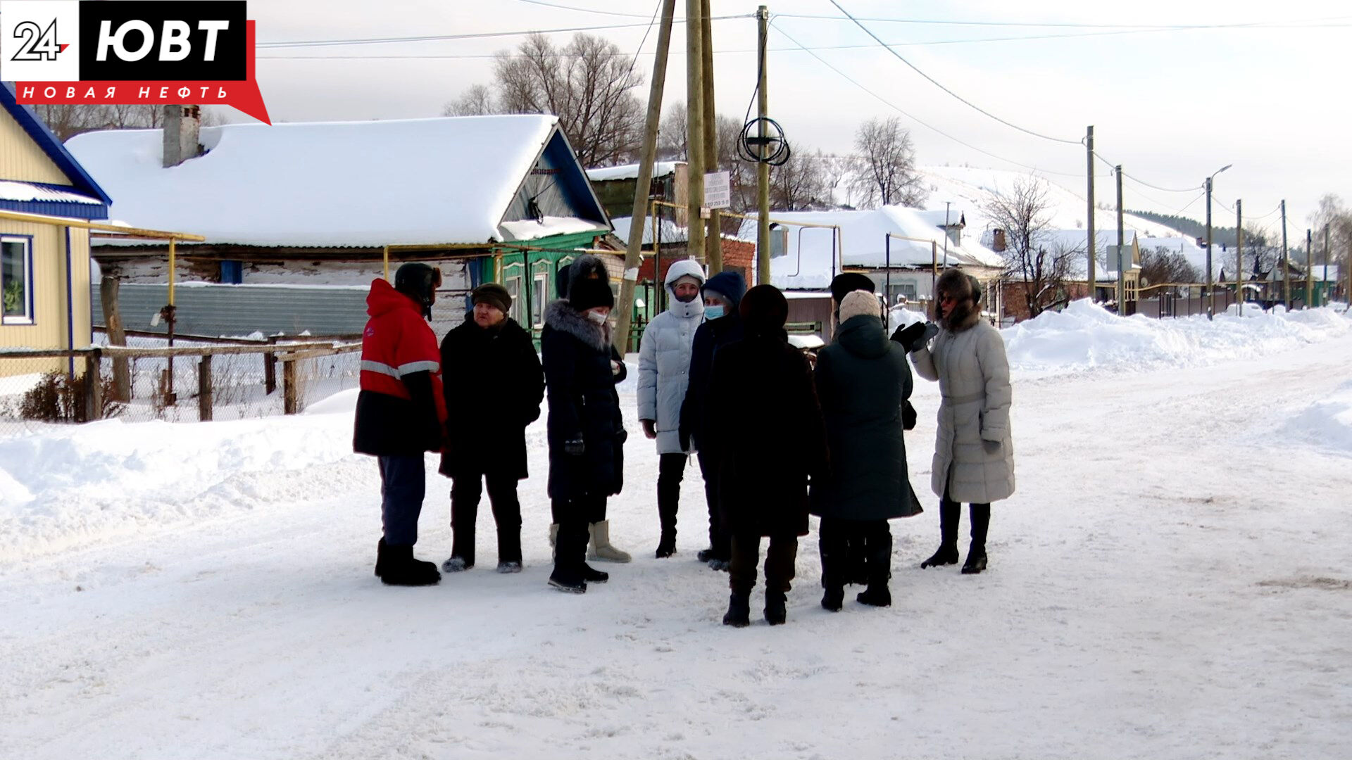 Жителям Нолинки в Альметьевском районе зимой становится тяжело добираться до города