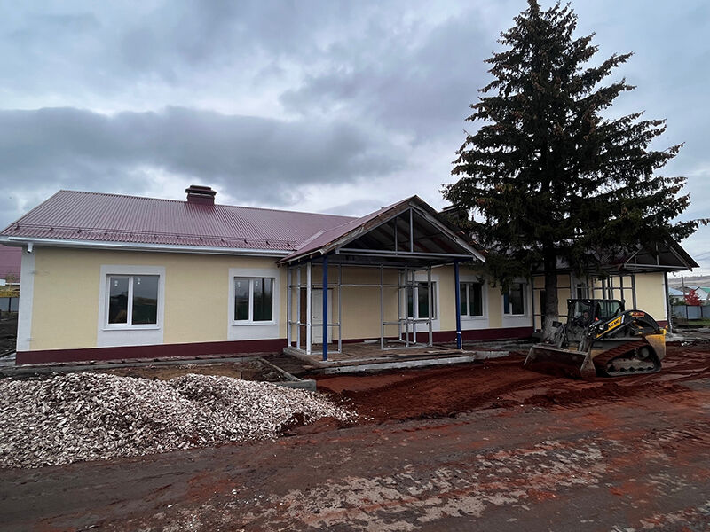 В Альметьевском районе идёт реконструкция сельской врачебной амбулатории