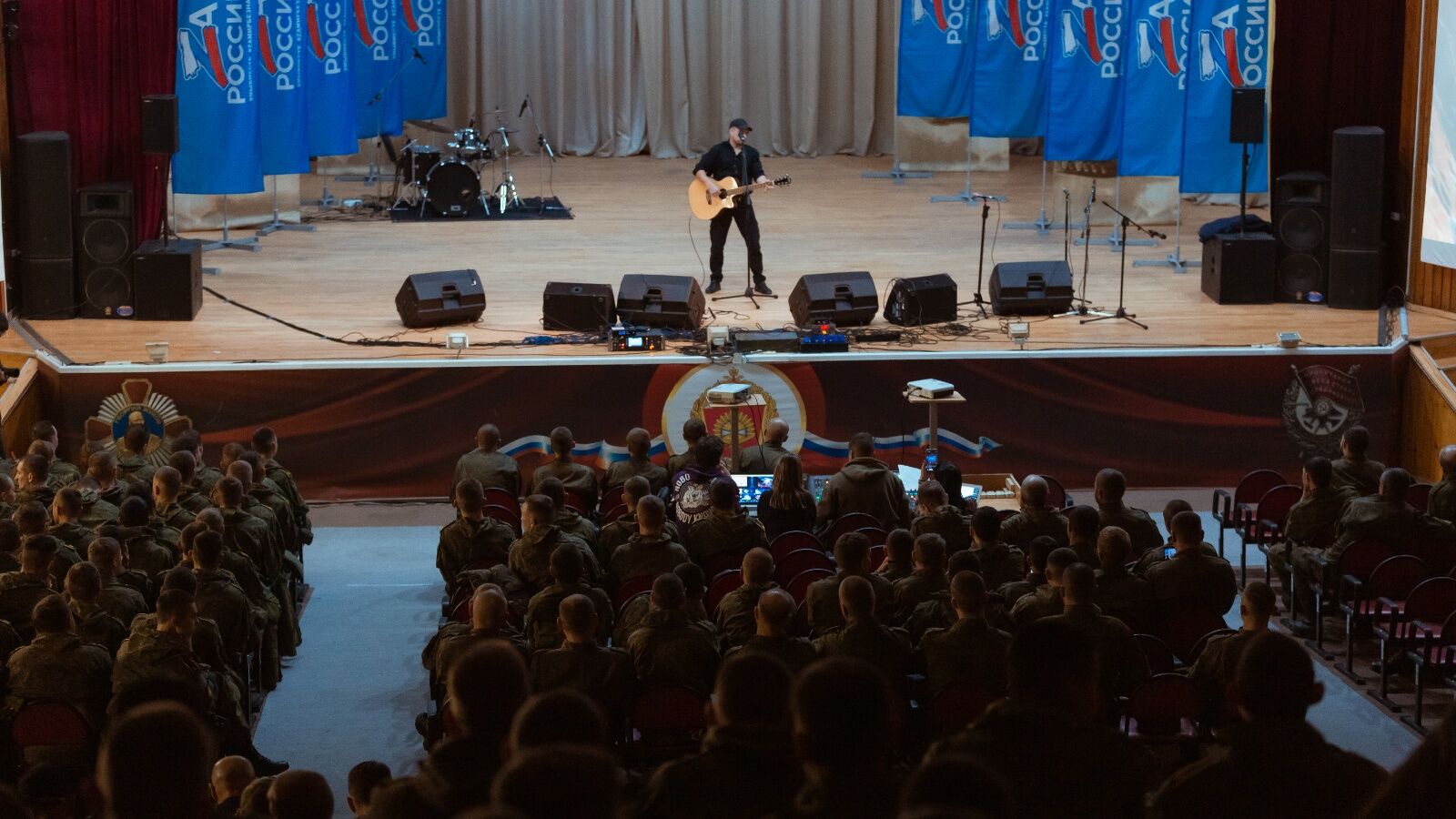 Альметьевск организовал выездной концерт для мобилизованных