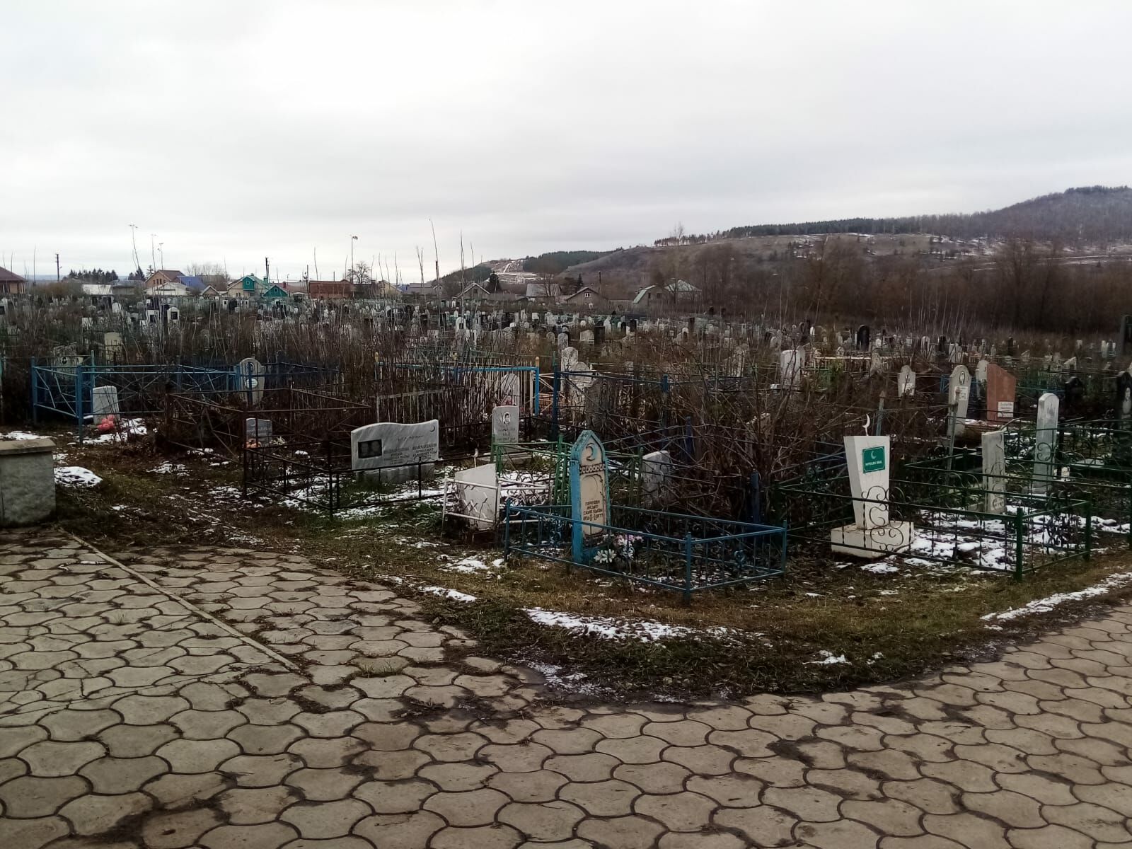 Ритуальная реальность: вопрос содержания кладбищ в Альметьевске встал ребром