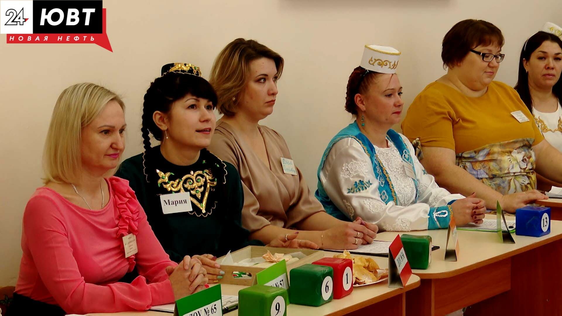 13 русскоязычных воспитателей соревновались в обучении детей татарскому языку в Альметьевске