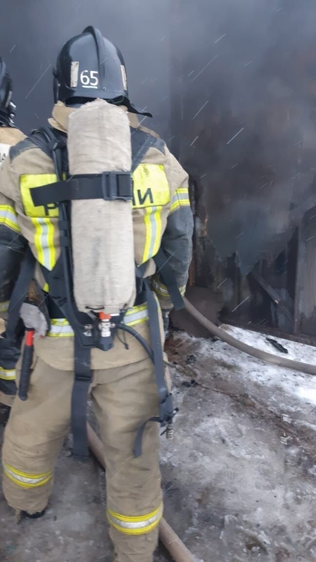 В Альметьевском районе произошел пожар в частном гараже
