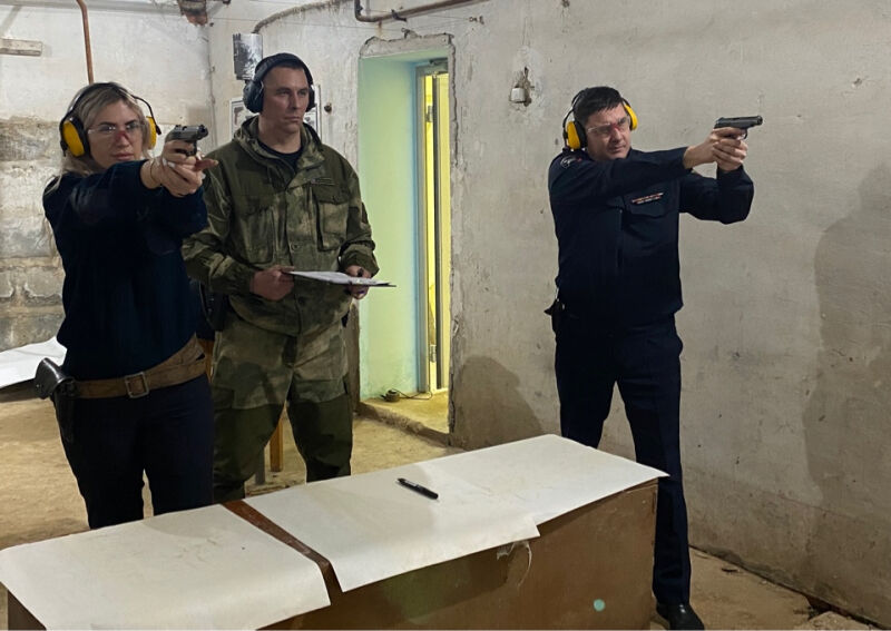 В полиции Бугульмы определили лучших стрелков из боевого оружия