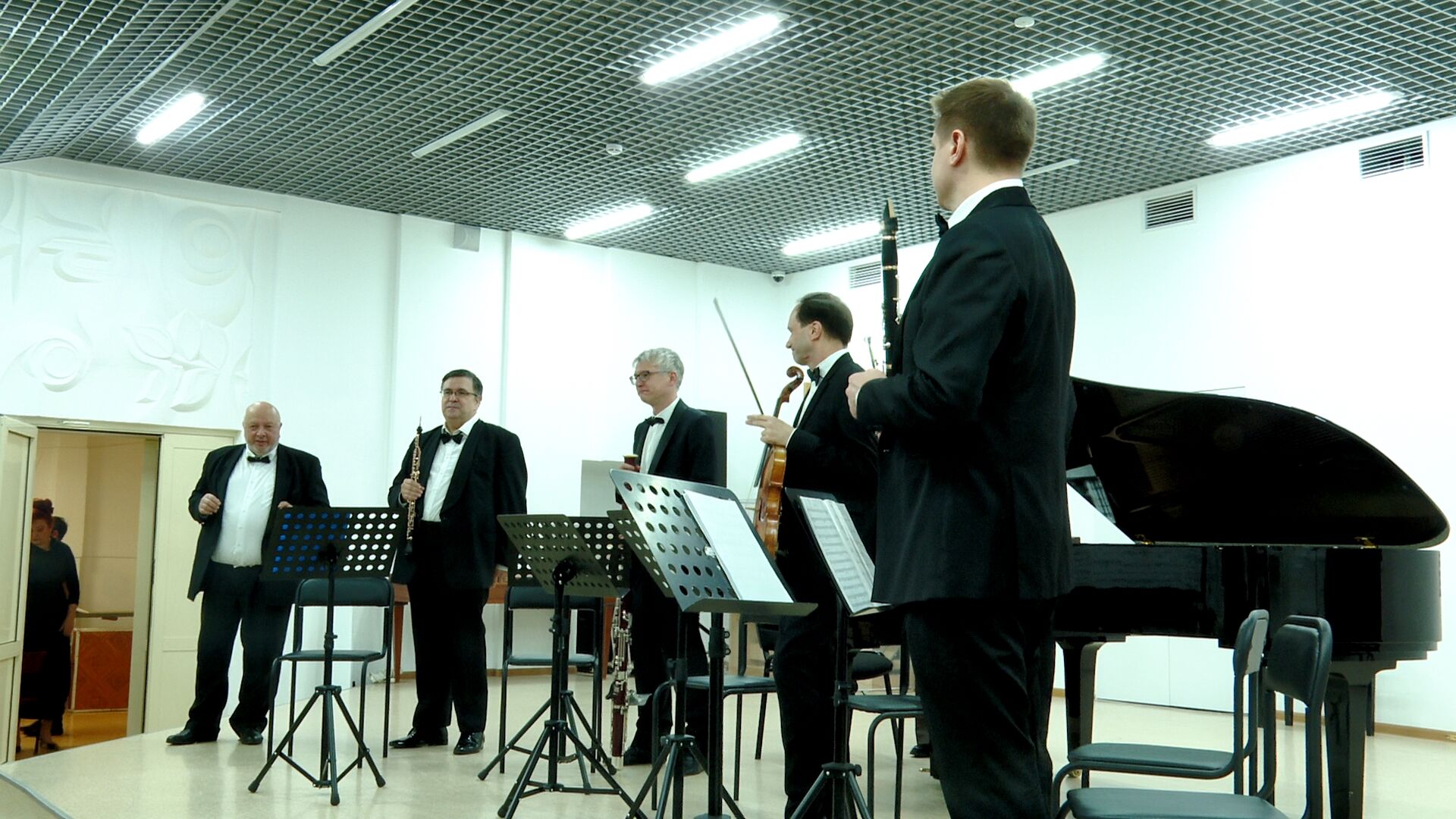 В Альметьевском музыкальном колледже московские мастера провели мастер-классы и концерт