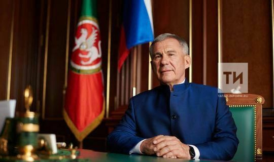 Минниханов поздравил жителей Татарстана с Днем герба республики