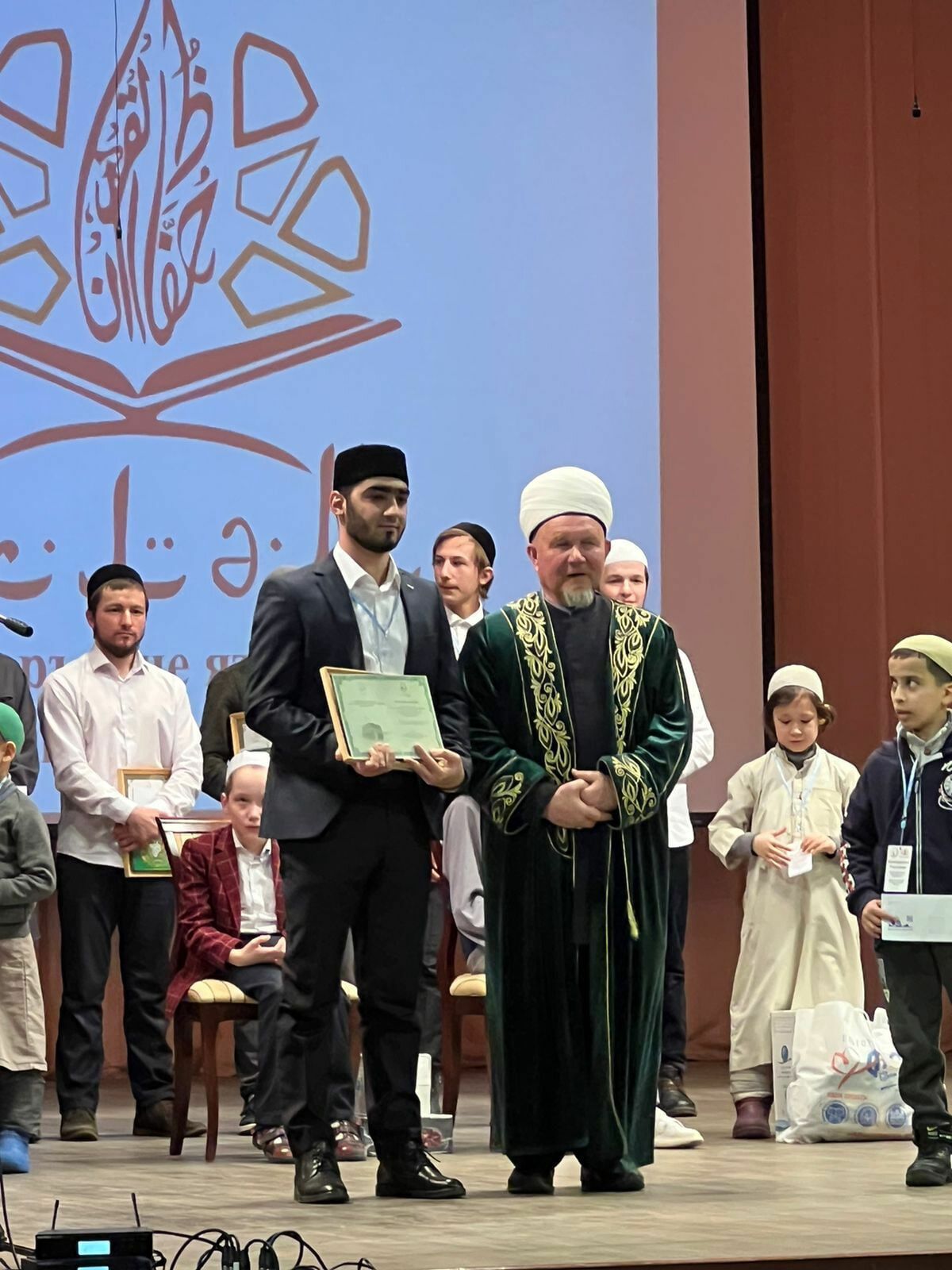 Преподаватель Альметьевского исламского медресе стал победителем среди Коран-хафизов