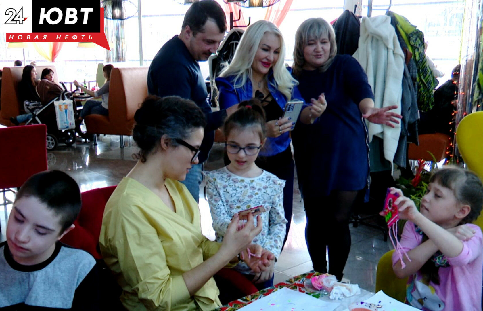 В Альметьевске прошел благотворительный мастер-класс для детей с ОВЗ