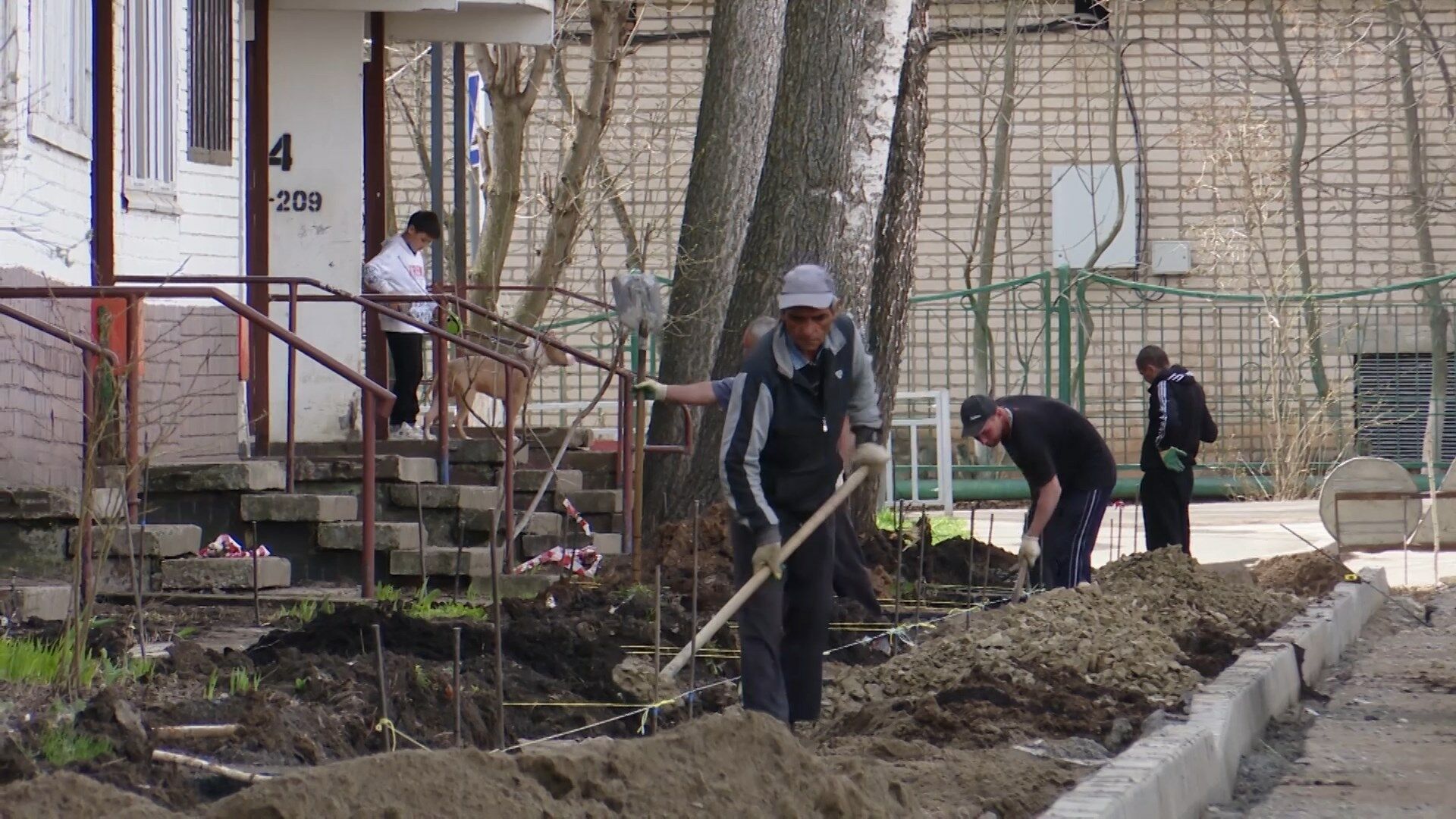 В Заинске приступили к строительным работам по программе «Наш двор»
