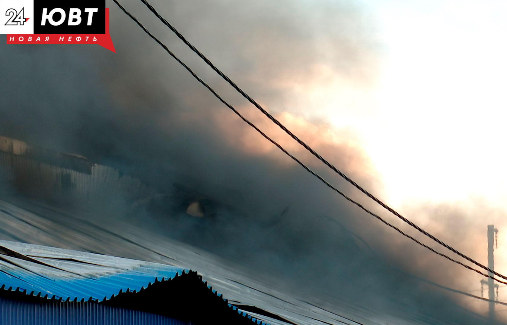 Крупный пожар на складе рыбных консервов в Альметьевске тушили 2,5 часа