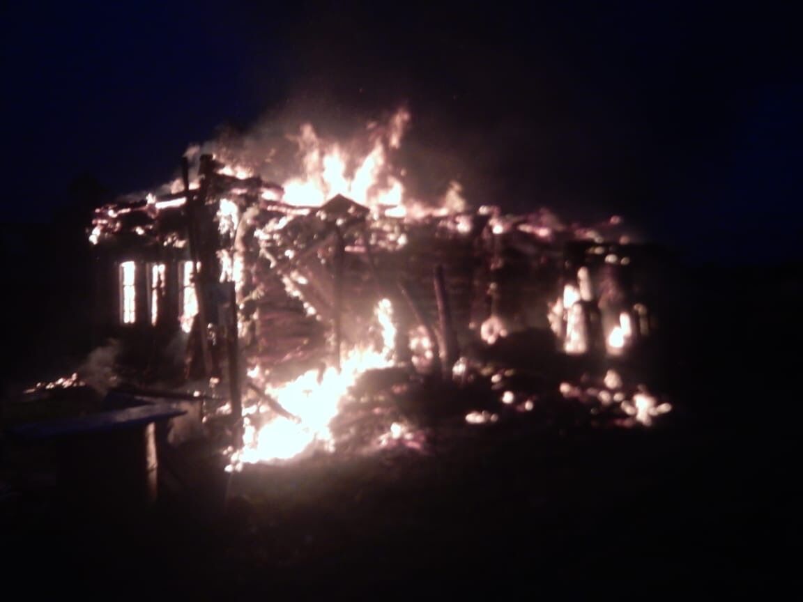 В Альметьевском районе огонь уничтожил частный дом