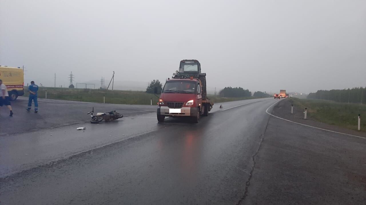 В Альметьевском районе 12-летний водитель мопеда пострадал в ДТП с грузовиком