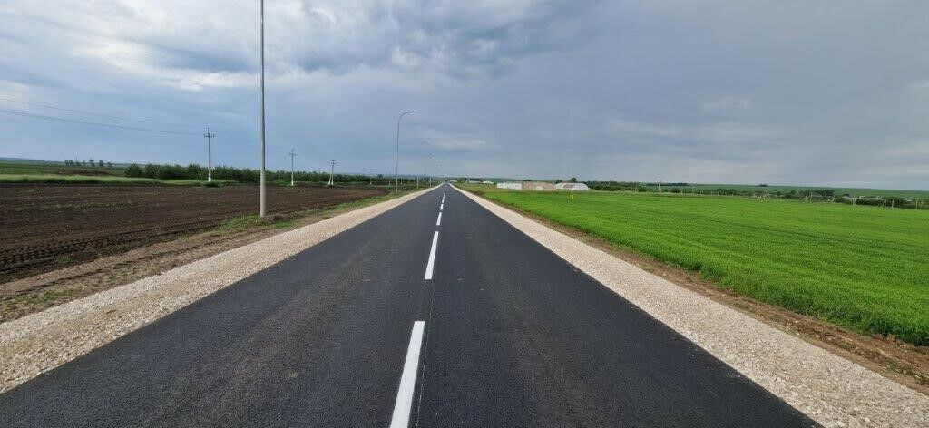 Завершен ремонт на трех участках региональных дорог, расположенных вокруг Альметьевска