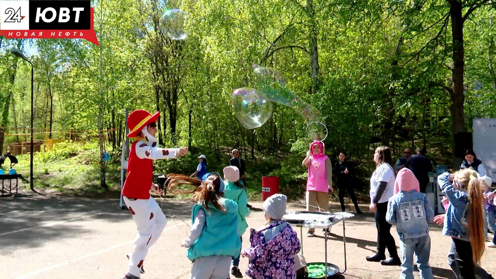 Шоу мыльных пузырей и концерты: в Альметьевске пройдет праздник «Цвети, мой край родной»