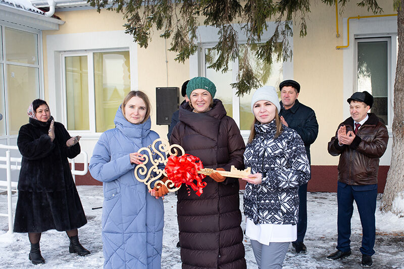 Жители Абдрахмановского и Тайсугановского сельских поселений получили новогодний подарок