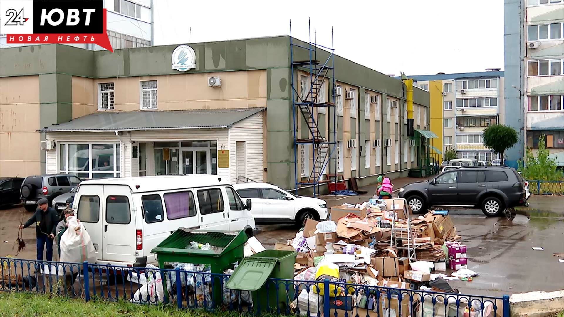 Альметьевцы принесли четыре тонны вторсырья в обмен на деревья