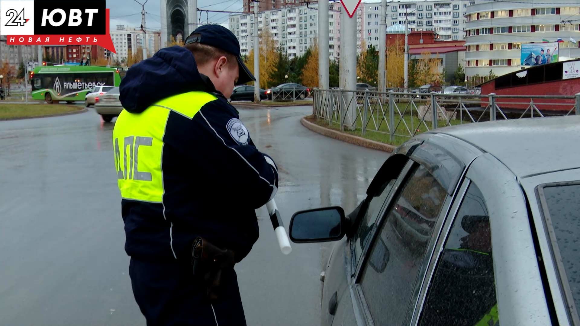 Альметьевские автоинспекторы взяли на контроль водителей такси