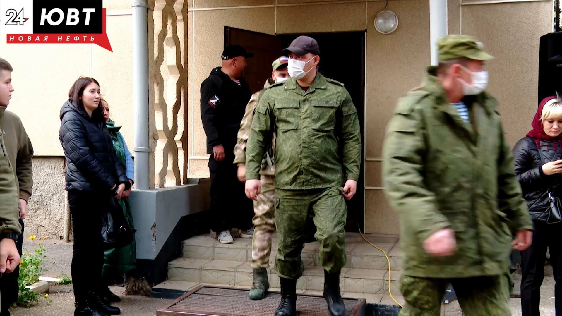 В Татарстане наблюдается рост числа мужчин, заключающих контракт на военную службу