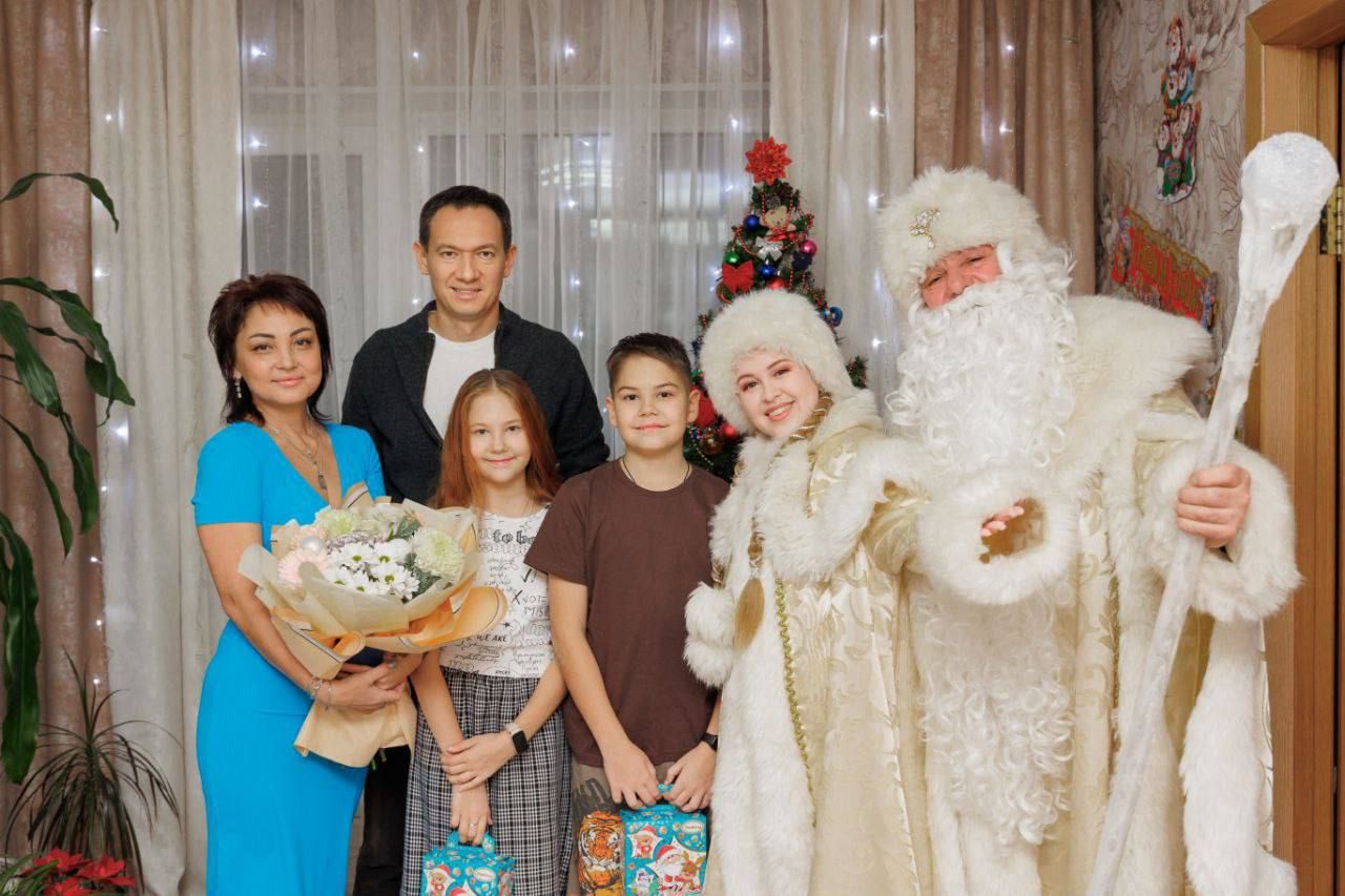 Глава Альметьевского района исполнил желания двух детей в рамках республиканской акции «Елка желаний»