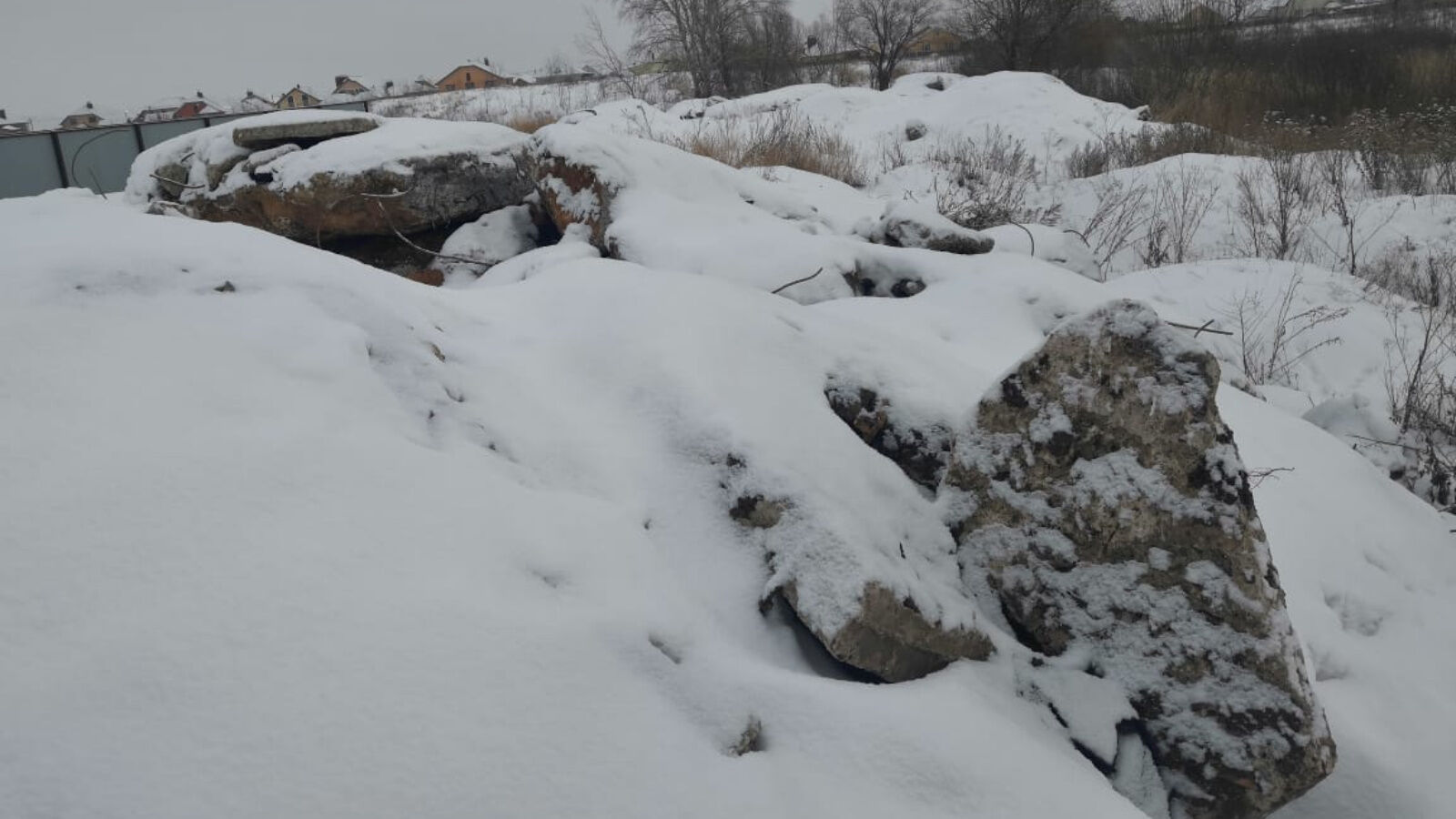 Экологи обнаружили несанкционированную свалку в Альметьевском районе
