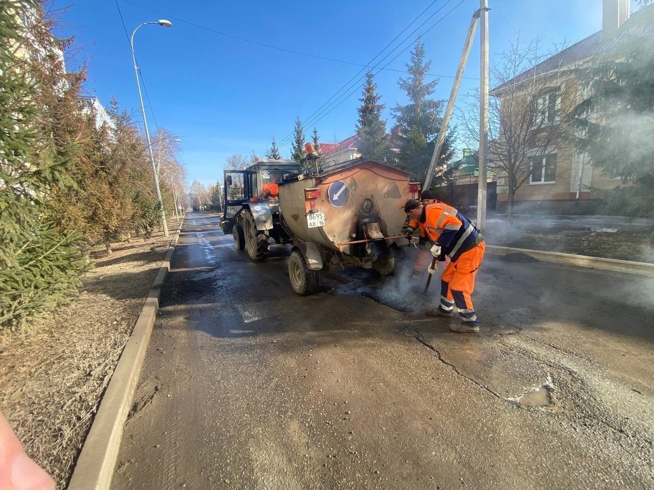 Әлмәт юлларында ремонт эшләре дәвам итә