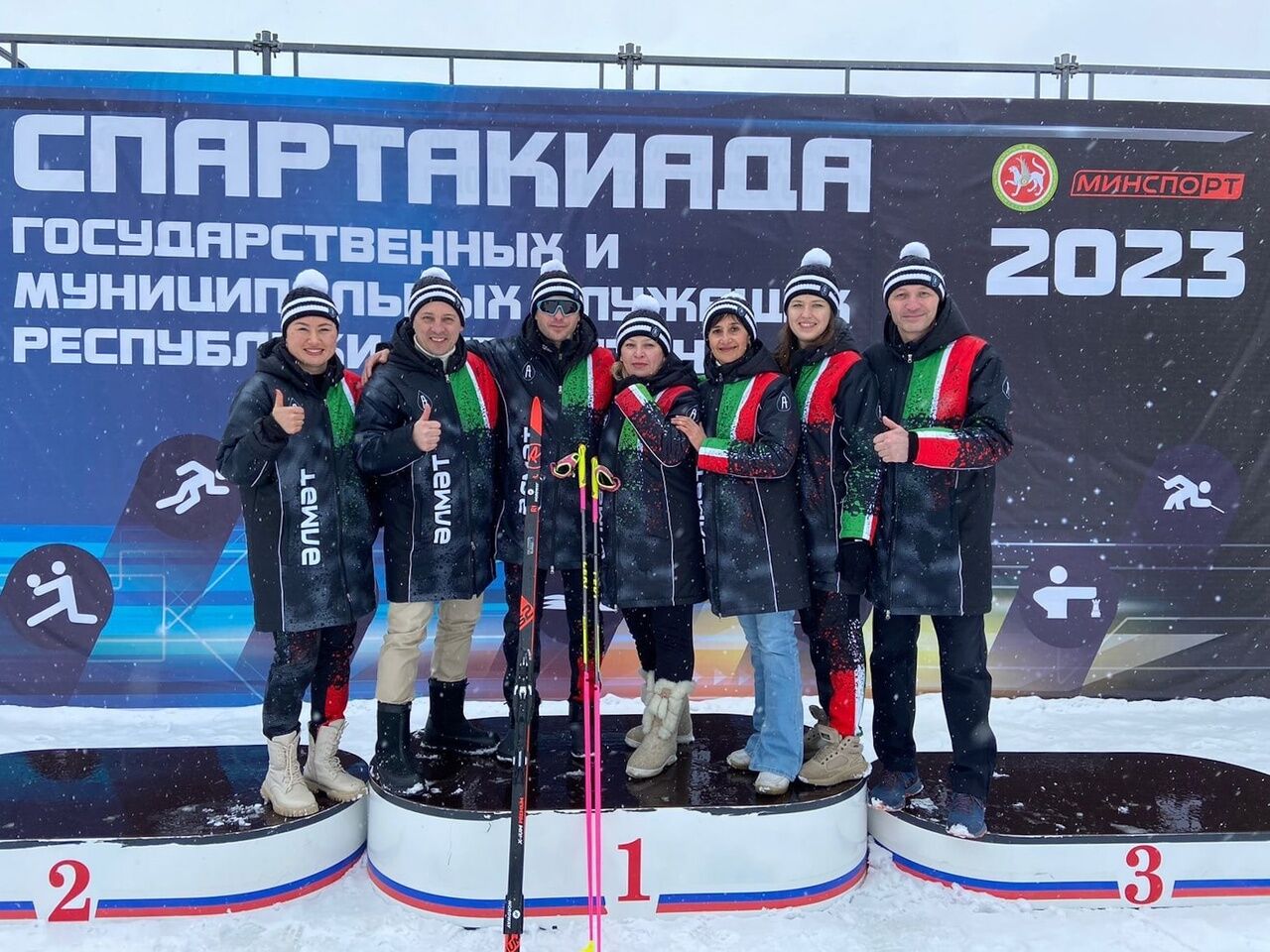 В Казани прошли соревнования по лыжным гонкам среди муниципальных служащих