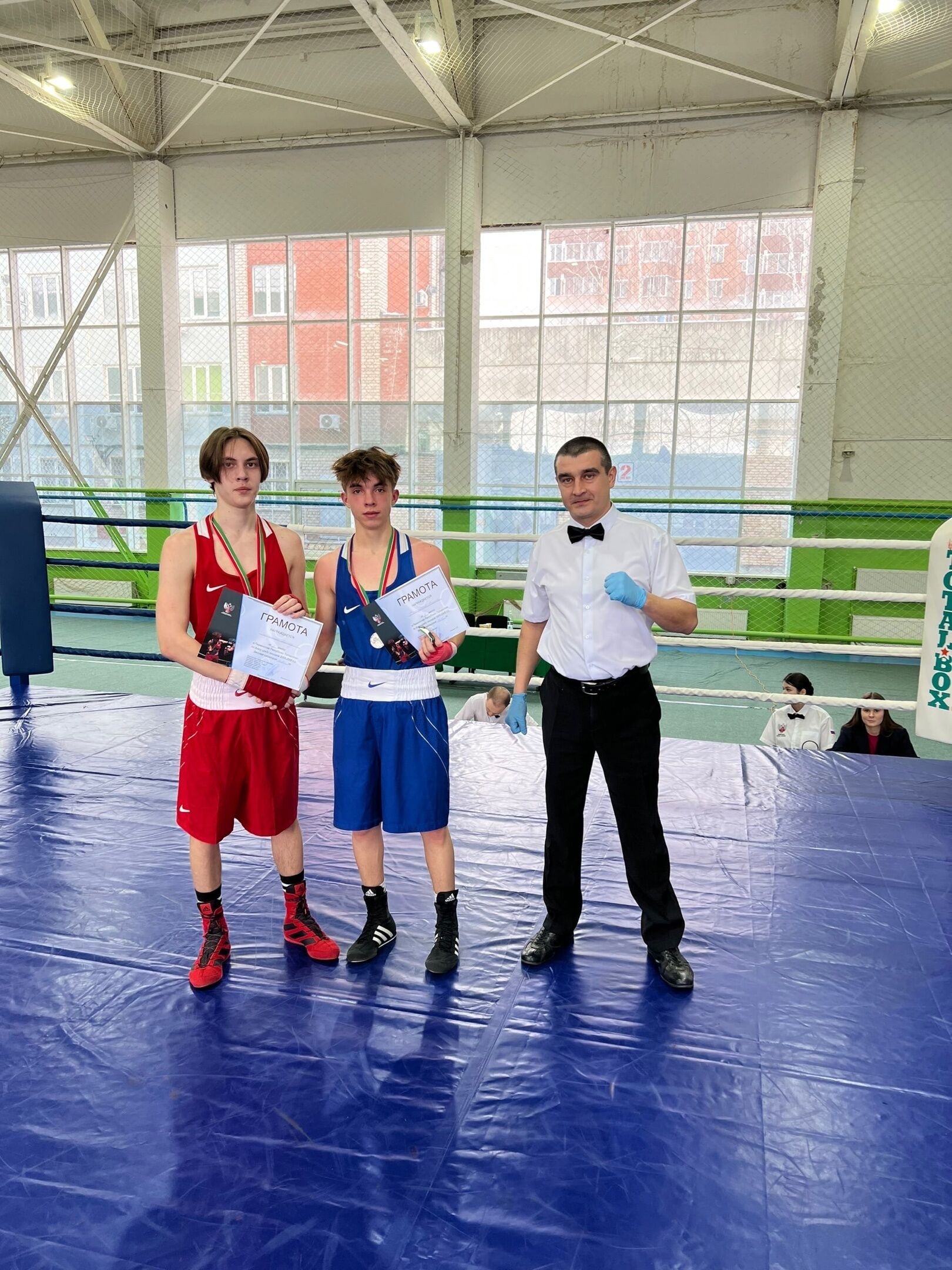 Спортсмены из Альметьевска заняли призовые места на Первенстве Татарстана по боксу